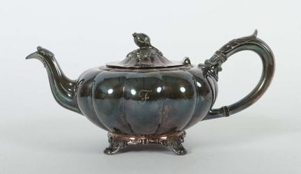 Sheffield teapot, 20th century, silver-plated, pre