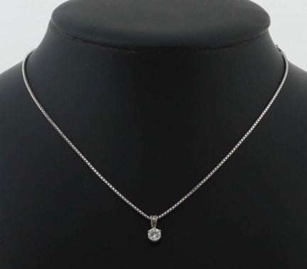Collier et pendentif du XXe siècle, collier en or 