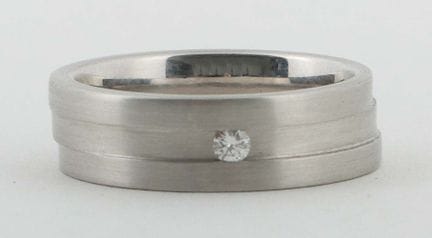 镶钻戒指，20/21世纪，950铂金戒指，刻有“Furrer Jacot”签名，瑞士产，镶嵌1颗0.