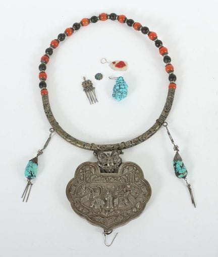 Necklace, China, 19th century, silver, carnelian, 