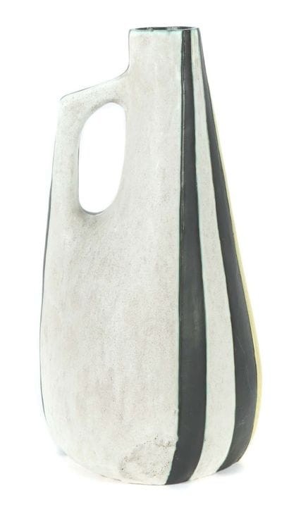 Grand vase en forme de cruche. Probablement Helmut