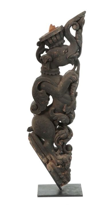 Yali, créature hybride, sous forme de pilier, Inde