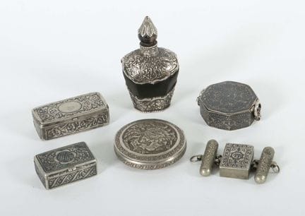 Set of boxes and a flask from Afghanistan, 19th/20