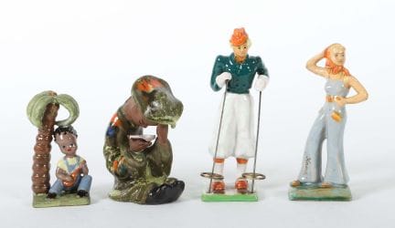 Quatre figurines, dont notamment : Vitéz Vidovich 