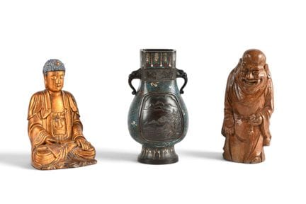 CHINE vers 1900. Vase bronze et émaux cloisonnés à