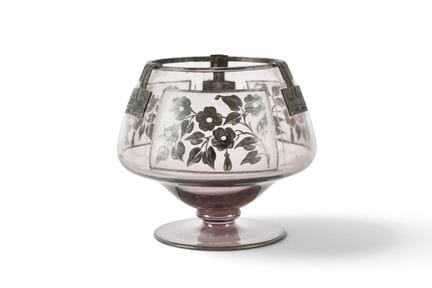 D'ARGYL. Vase en verre à déco floral. Art Déco. H.