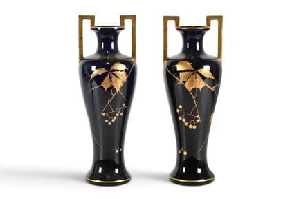 MANUFACTURE ASCH à TOURS
Paire de vases en porcela