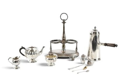 METAL ARGENTE (lot de) : verseuse ; porte huilier 