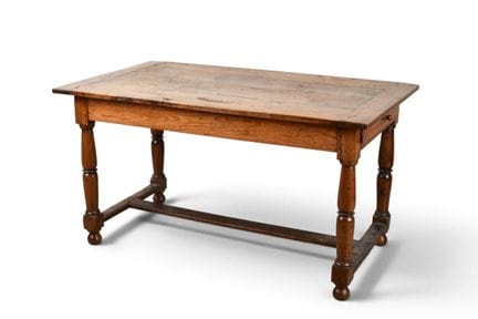 TABLE en bois naturel, plateau rectangulaire, piét