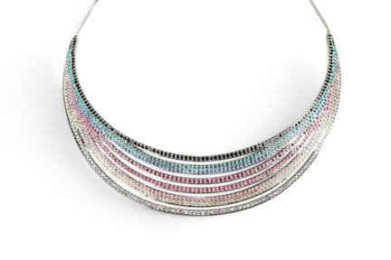 SWAROVSKI. Collier torque à cristaux de couleur. L