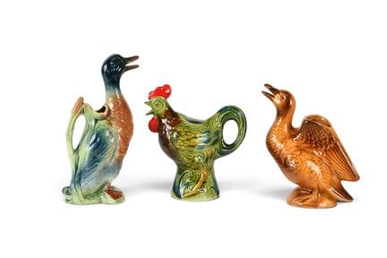 SAINT-CLEMENT. Pichet Zoomorphe en barbotine figur