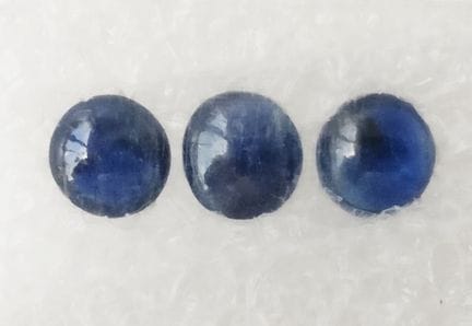 Pierre précieuse "Gemstone" - Saphir

Couleur : Bl