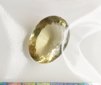 Piedra preciosa «Gemstone 2» - Citrino

Color: Ama
