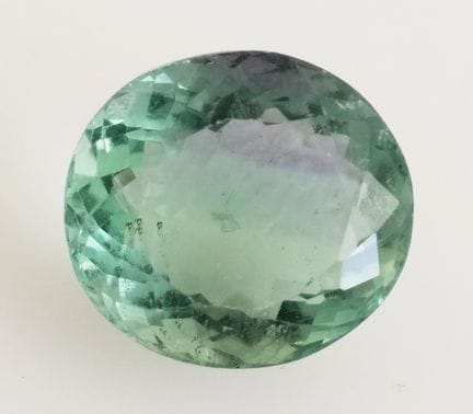 Piedra preciosa «Gemstone 2» - Fluorita

Color: Ve