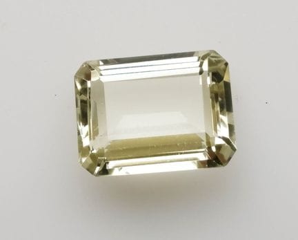 Piedra preciosa «Gemstone 2» - Citrino

Color: Ama