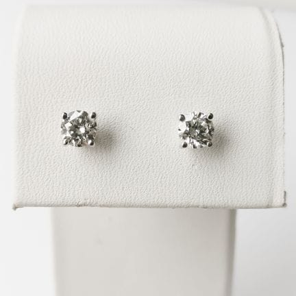 Jewelry - Earrings: 0.94 ct G SI

Laboratory-grown