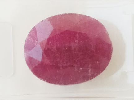 Pietra preziosa "Gemstone 2" - Rubino

Colore: Ros