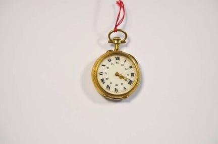 Halskette mit Uhr aus Gelbgold (18 Karat, 750°)
Ge