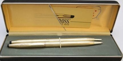 CROSS
Ballpoint pen and mechanical pencil in silve