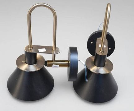 Paar Wandleuchten aus schwarz verchromtem Metall, 