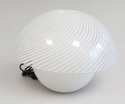 MURANO – Entwurf von Paolo VENINI
Tischlampe aus g
