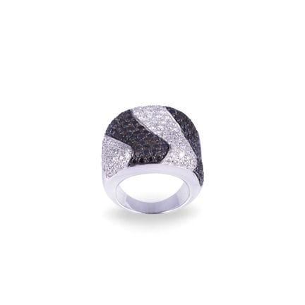 * ANILLO de banda, de oro blanco y bruñido de 18 q