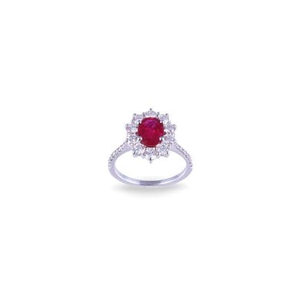* BAGUE en or blanc 18 carats, sertie d'un rubis o