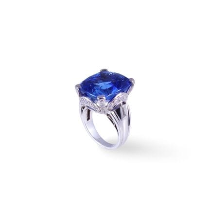 ANILLO, ZAFIRO DE SRI LANKA en oro blanco con un z