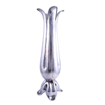 VASE d'inspiration végétale, réalisé en argent 800