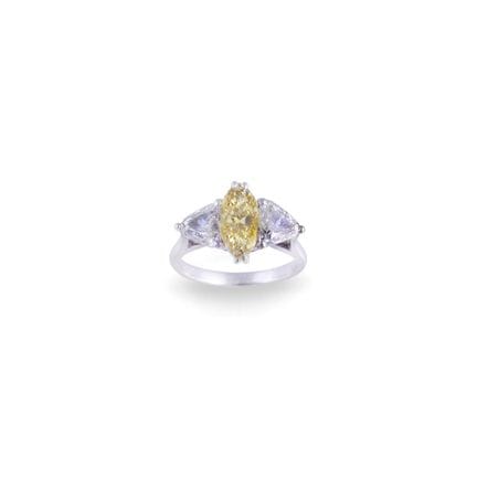 18K white gold ring set with a 1.60-carat fancy br