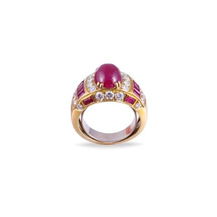 ANILLO de banda, de oro amarillo de 18 quilates, a