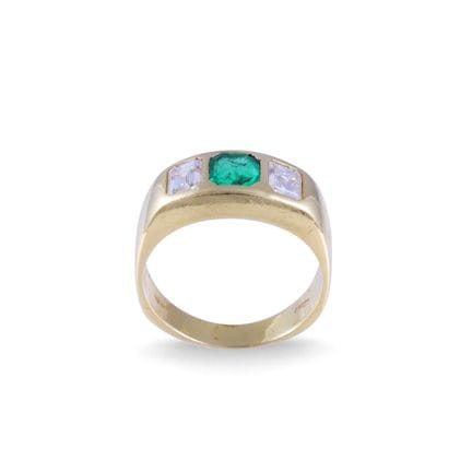 BAGUE en or jaune 18 carats, de type anneau, serti