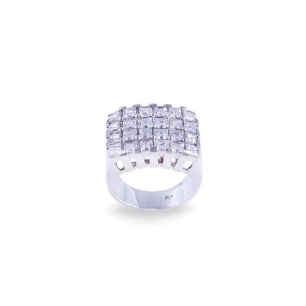 Band ring in 18K white gold with a rectangular mot