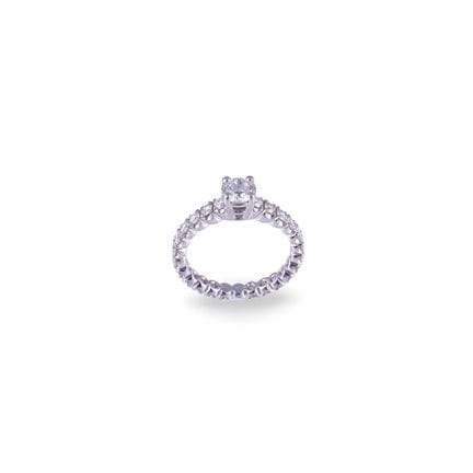 * ANELLO in oro bianco 18Kt interamente percorso d