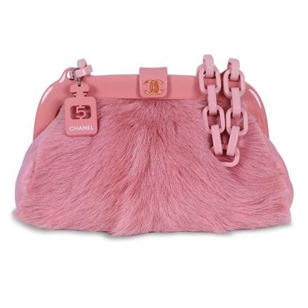 CHANEL, pink lapin  con tracolla a catena in resin