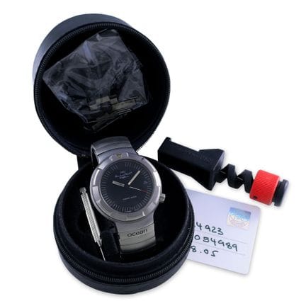 IWC Ref: Ocean 2000 Case: titanium, screw-down cas