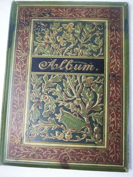[Album amicorum]. Album in-8, rilegatura in carton