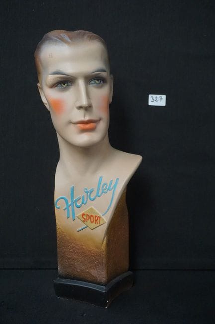 publicity statue in plaster - polychrome - vintage