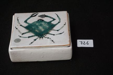 CERAMIQUE DOUR - glazed bonbonniere decorated with