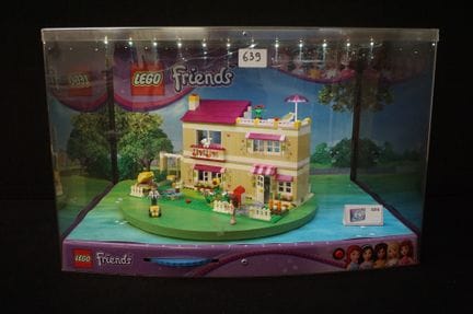 LEGO - store display - "FRIENDS" - includes set nu
