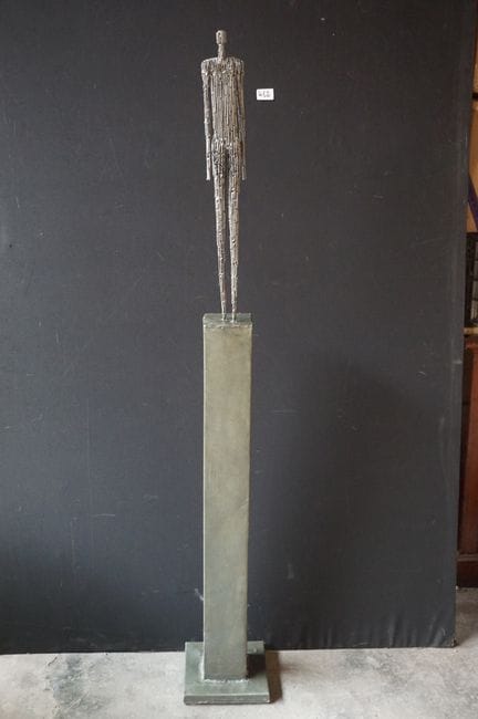 large modern metal sculpture—in the style of ALBER