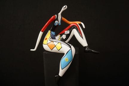 Beautiful pop art sculpture made of resin - H: 65 