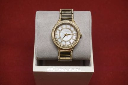 MICHAEL KORS - 女士腕表 - 型号 MK 3312 - 金色表壳，配珍珠母贝表盘并镶嵌
