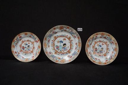 3 beautiful 18th-century Chinese plates—Famille Ro