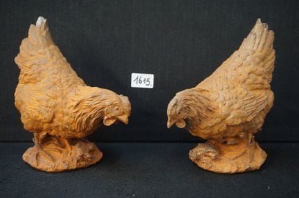 2 chickens in cast iron - H: 23 cm