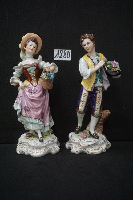 SCHEIBE-ALSBACH - 2 porcelain figurines - polychro