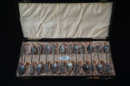 12 English silver teaspoons - hallmarks