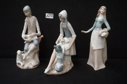 3 porcelain figurines—Spanish style—polychrome—“wo