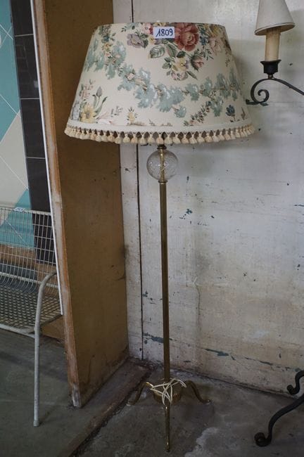 lampe sur pied vintage en laiton et verre - style 