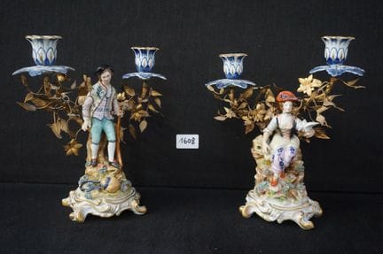 CAPODIMONTE - 2 beautiful porcelain candlesticks w